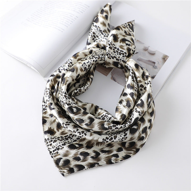 Women's New Small Square Retro Cashew Professional Scarf Women's New Small Square Retro Cashew Professional Scarf